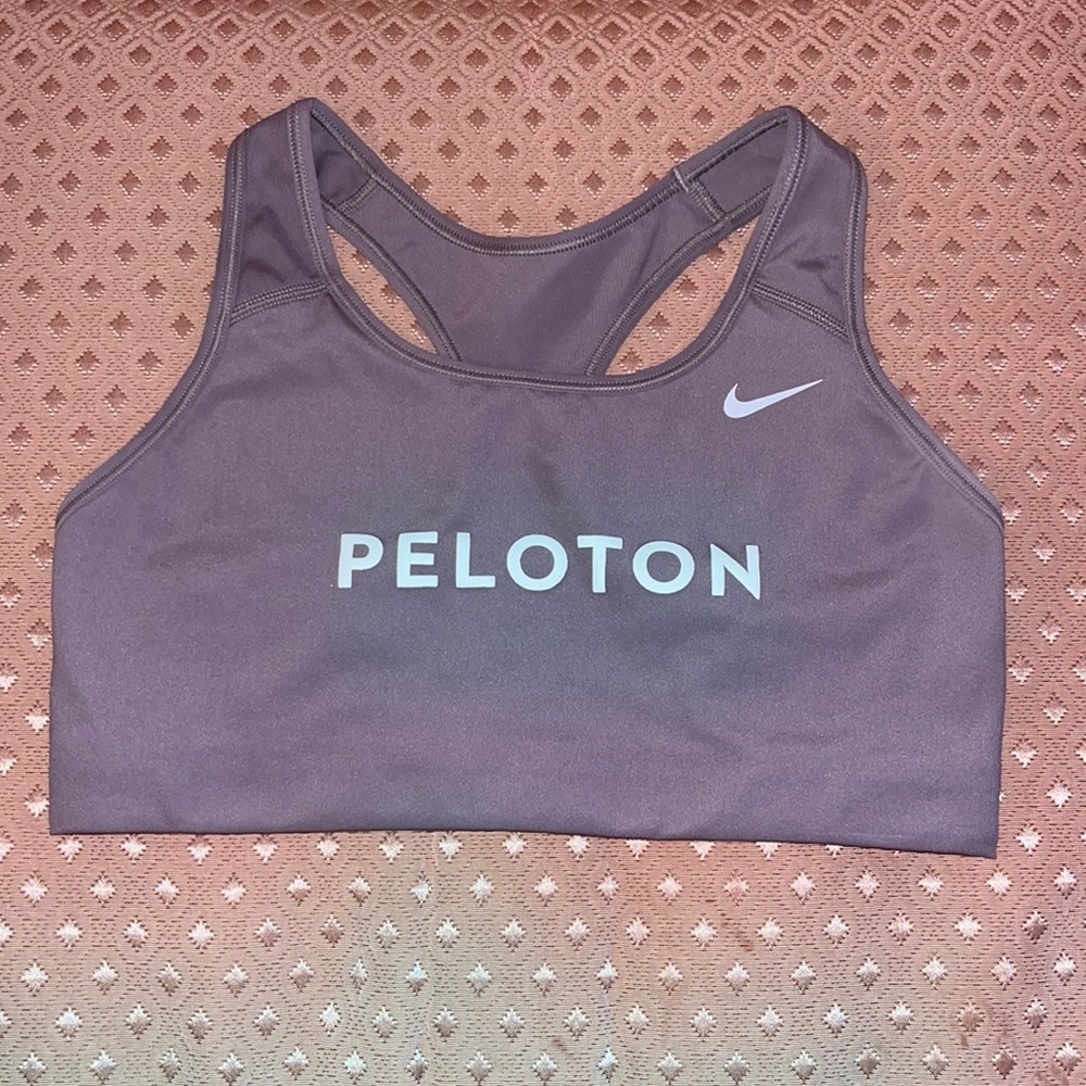 Nike Peloton Sports Bra NWOT